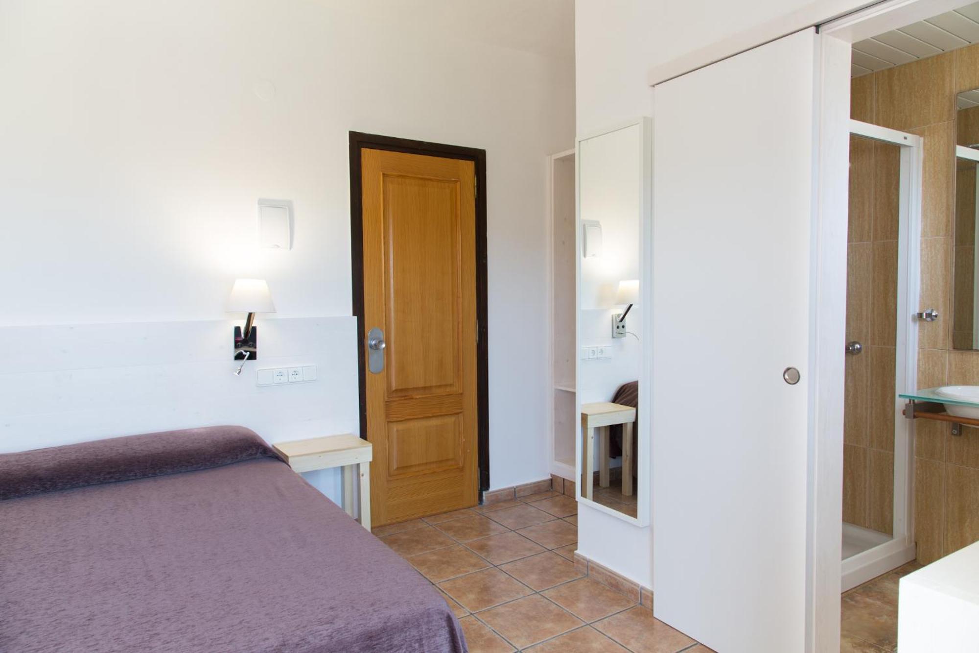 Hotel & Spa Entre Pinos-Adults Only Es Calo  Room photo