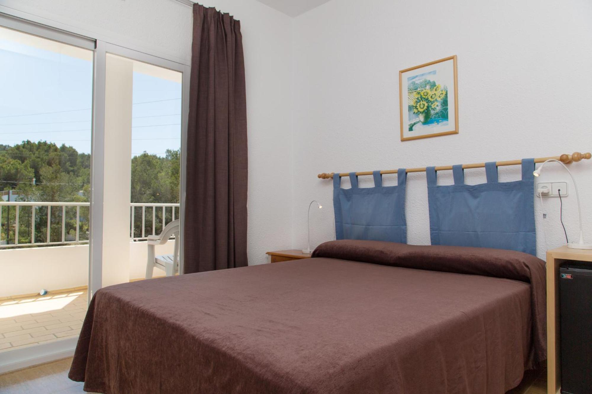 Hotel & Spa Entre Pinos-Adults Only Es Calo  Room photo