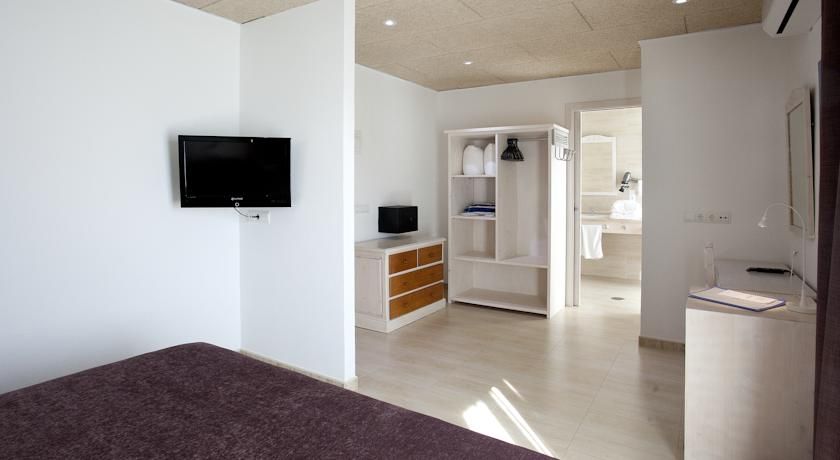 Hotel & Spa Entre Pinos-Adults Only Es Calo  Exterior photo